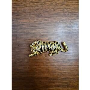 Vintage Cheeta Gold Tone Brooch with Red Eyes and Black Spots